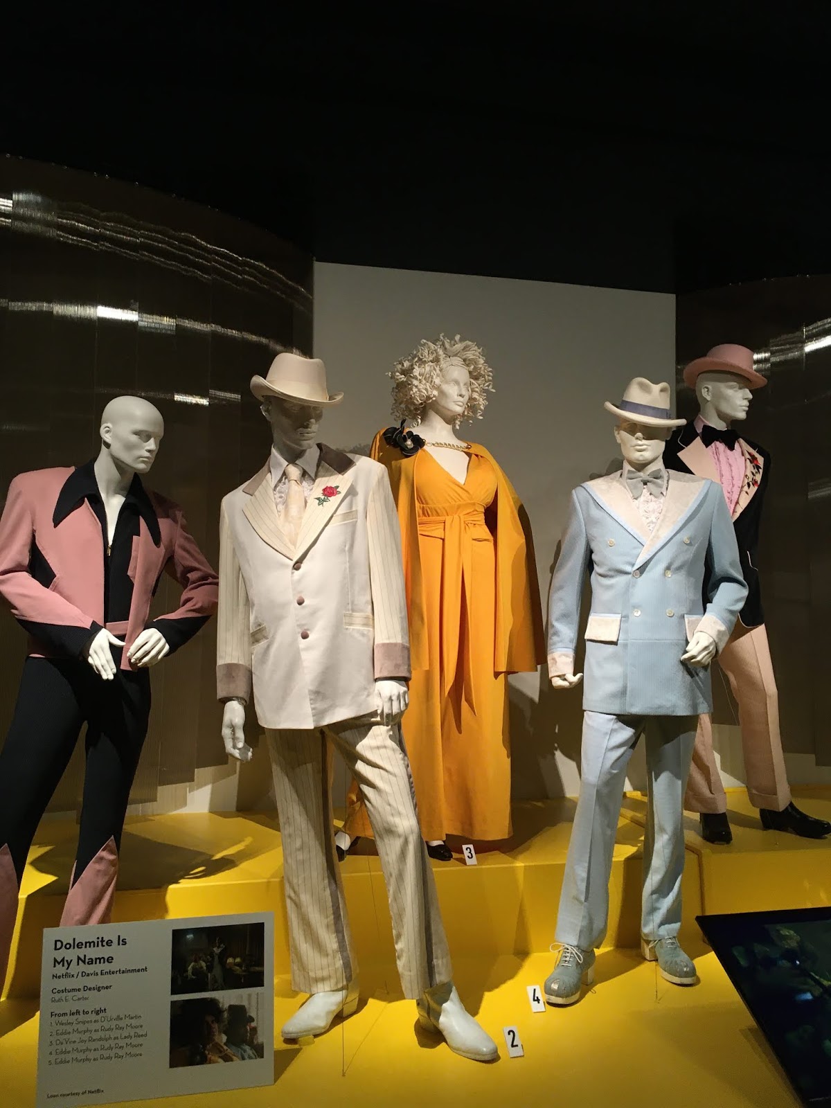 FIDM Oscar Costume Display