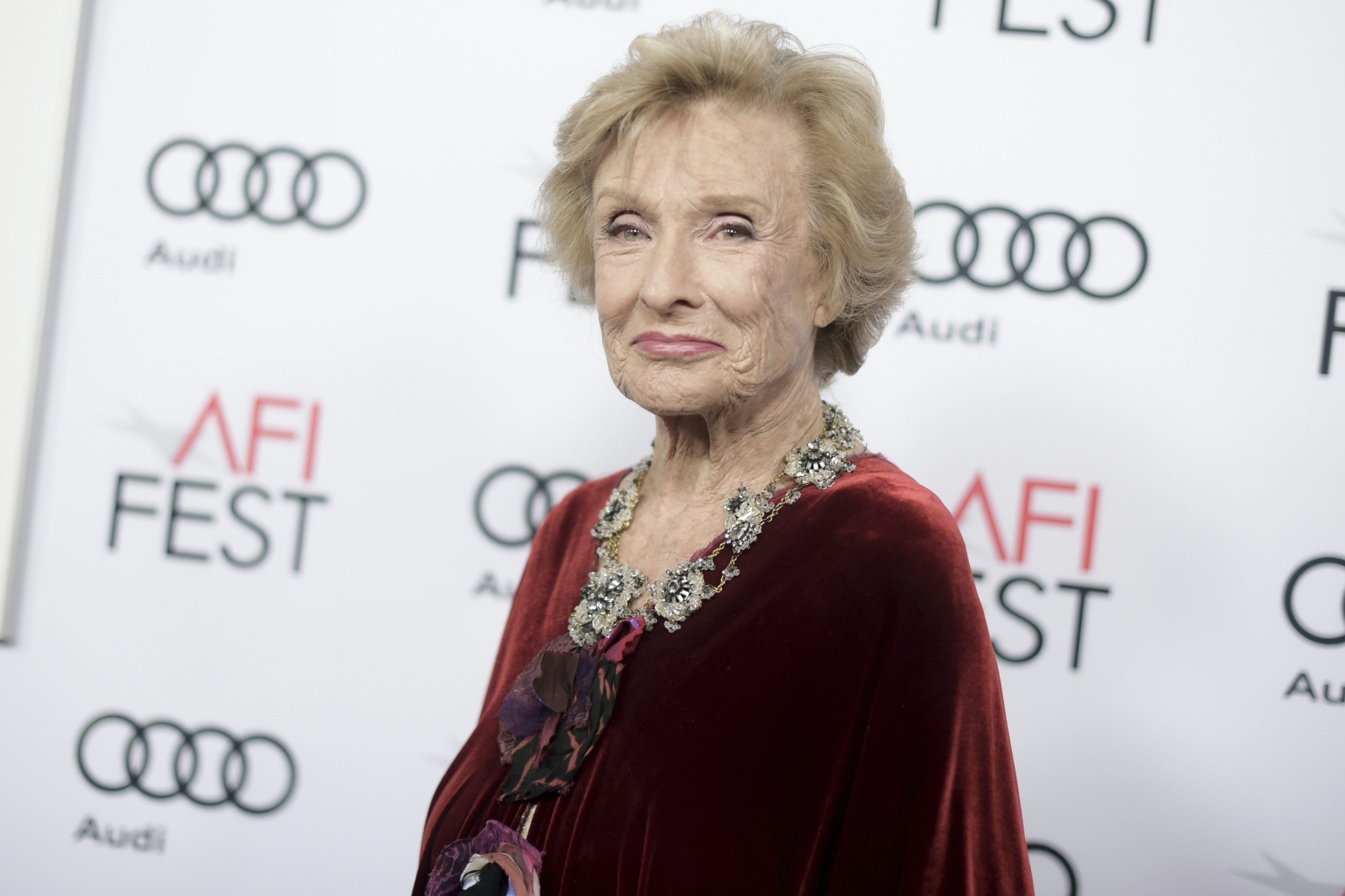 Cloris Leachmsn