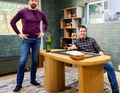 Drew and Jonathan Scott