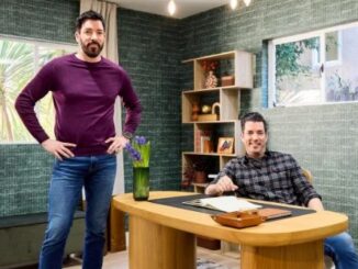 Drew and Jonathan Scott