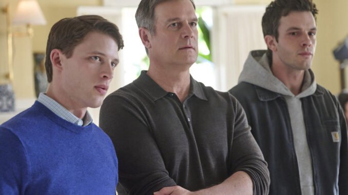 Peter Krause in NBC's Line of Fire